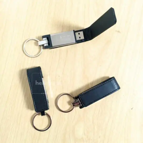 Flashdisk Dengan Bahan Kombinasi Kulit dan Metal Dapat Custom Logo 1