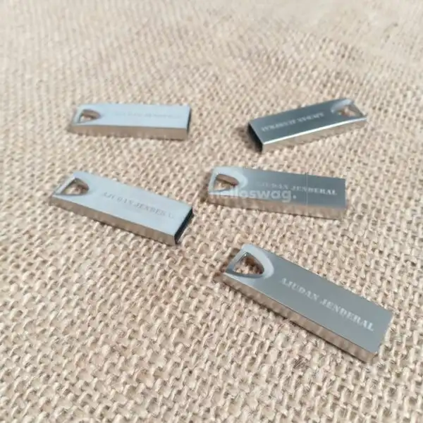 Flashdisk Dengan Bahan Metal dan Custom Logo 1