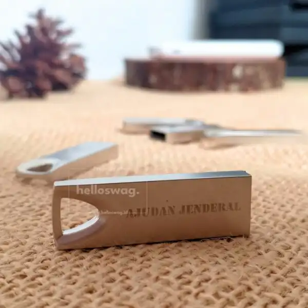 Flashdisk Dengan Bahan Metal dan Custom Logo 4