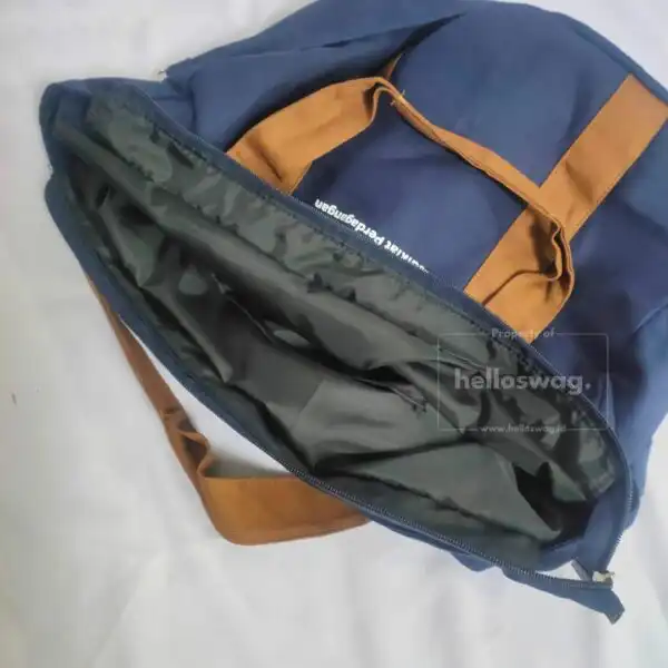Tas Slingbag Selempang Dengan Bahan Kulit dan Custom Logo 8