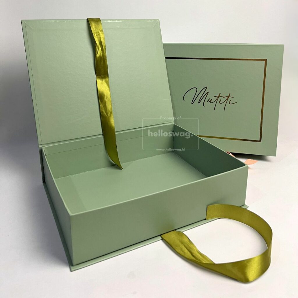 Coloser Box Book Style Closure Box - Souvenir Event Swag Specialist