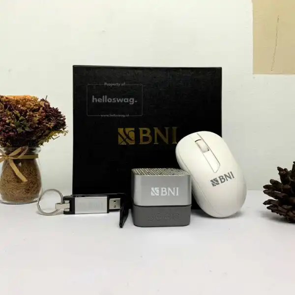 Gift Set 3 Item Berisi Flashdisk Kulit Mouse Wireless dan Speaker Untuk Souvenir Kantor 3