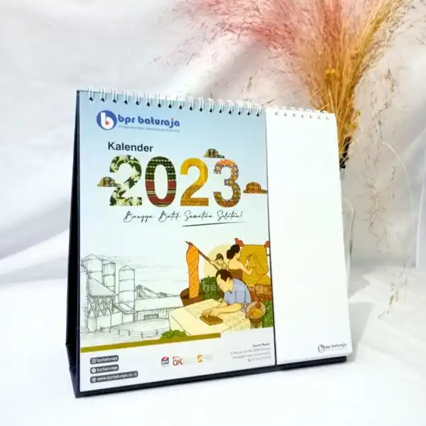 Paket Kalender Meja dan Kalender Dinding 2