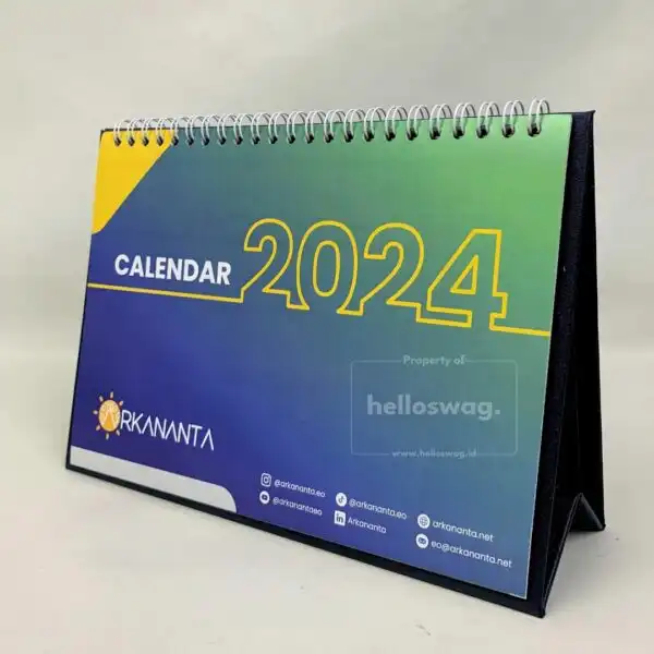 Souvenir Event Gift Set Berisi Buku Agenda Mug Keramik Kalender Meja dan Tas Totebag Custom Desain dan Logo 3