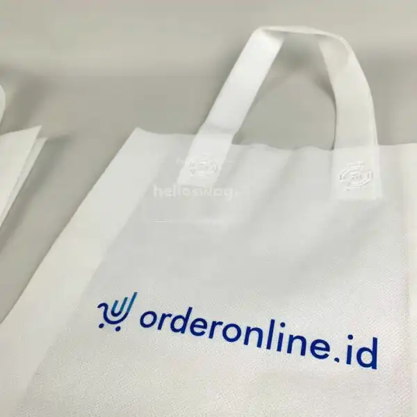 Tas Souvenir Goodiebag Dengan Warna dan Logo Custom 3