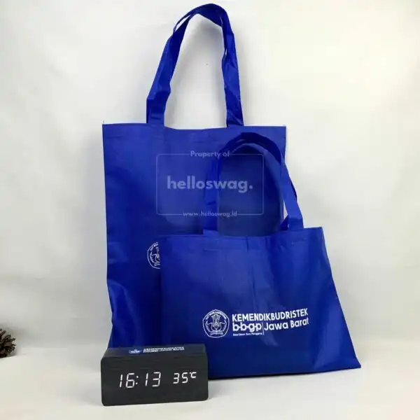 Tas Souvenir Goodiebag Dengan Warna dan Logo Custom 5