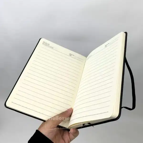 Buku Agenda Ready Stock Dilengkapi Karet dan Logo Perusahaan Custom 4