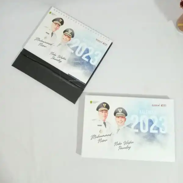 Kalender Meja Dengan Amplop 3