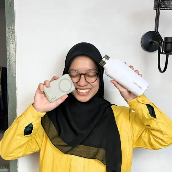 Gift Set Berisi 2 Item Tumbler Stainless Corkcicle dan Powerbank Wireless Custom Logo (7)