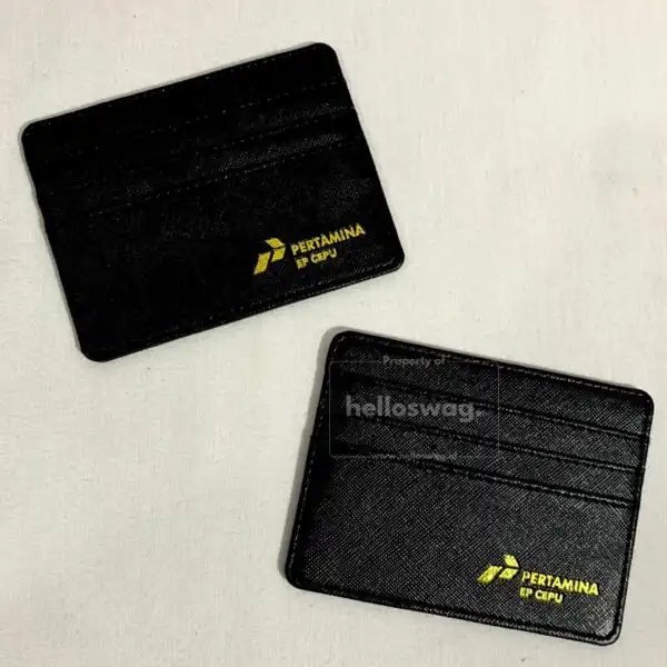 Gift Set Berisi Cardholder Custom Logo Dilengkapi Hardbox dan Paperbag 4
