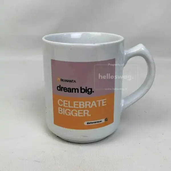 Mug Gelas Berbahan Keramik Dengan Custom Logo dan Desain Untuk Souvenir 3