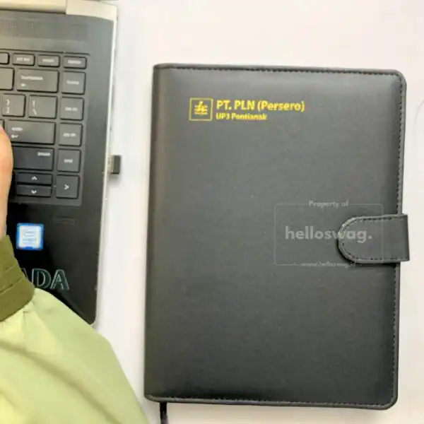 Gift Set Souvenir Berisi Buku Agenda Kulit dan Tumbler Sport Stainless Dapat Dicustom Logo 6