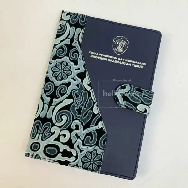 Souvenir Gift Set Buku Agenda Motif Batik Pulpen Stainless dan Gantungan Kunci Kulit 2