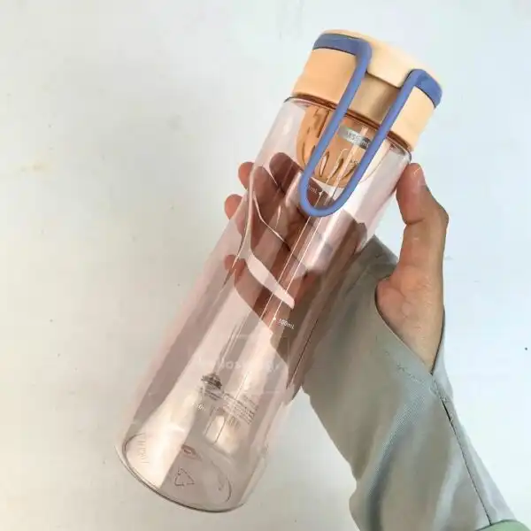 Botol Tumbler Berbahan Plastik Dengan Pilihan Model Beragam 6