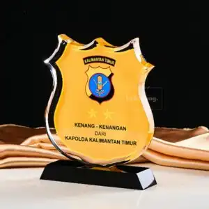 Shop Plakat Akrilik polda kaltim Dengan Beragam Bentuk dan Desain Untuk Souvenir Acara 11