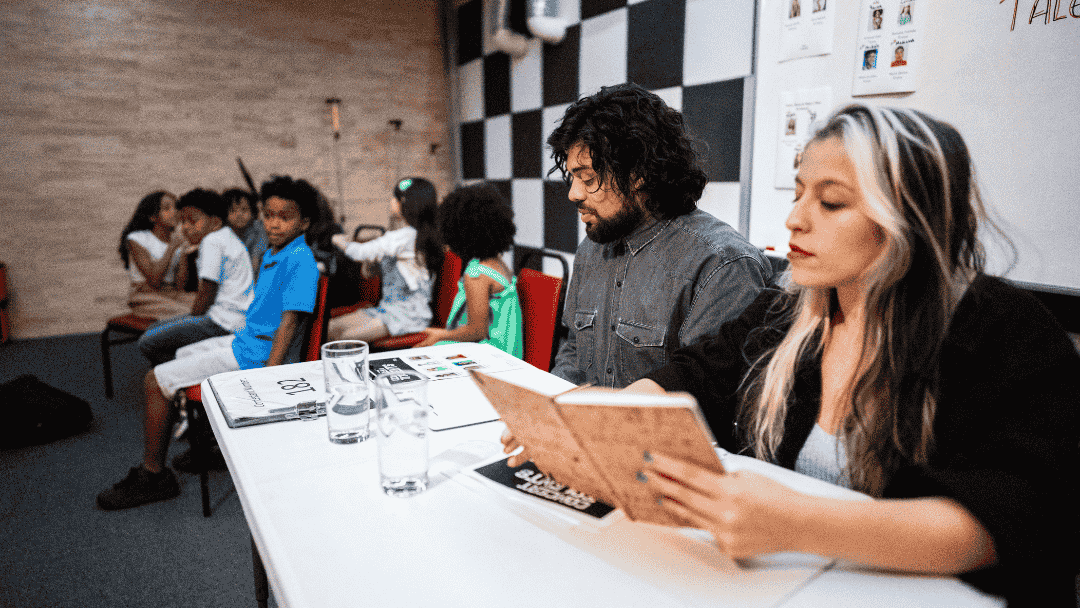 teks mc lomba cerdas cermat helloswag canva