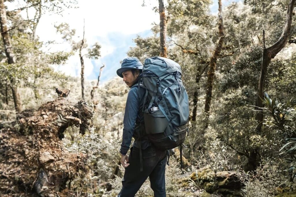 Mengenal Apa Itu Backpack dan Perbedaannya Dengan Ransel Carrier