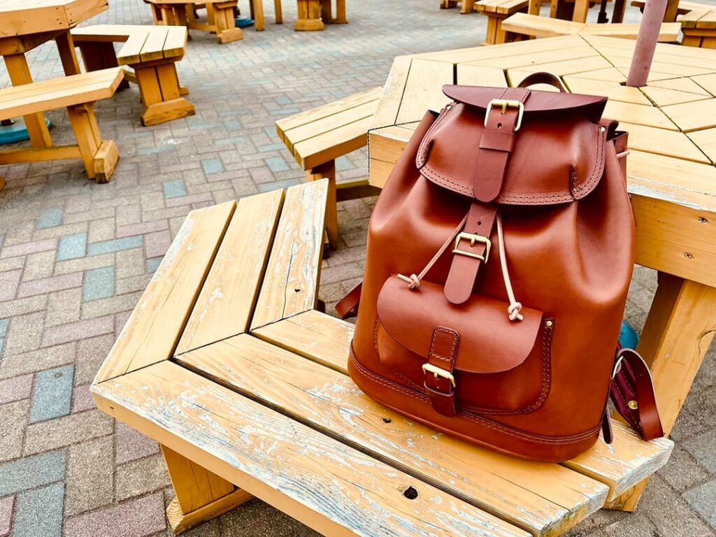 Mengenal Apa Itu Backpack dan Perbedaannya Dengan Ransel Rucksack