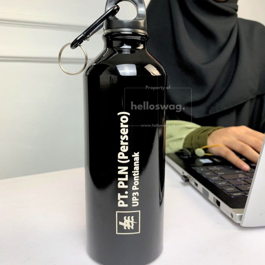 Tumbler Stainless Model Sport Dengan Custom Logo Untuk Souvenir Acara 7